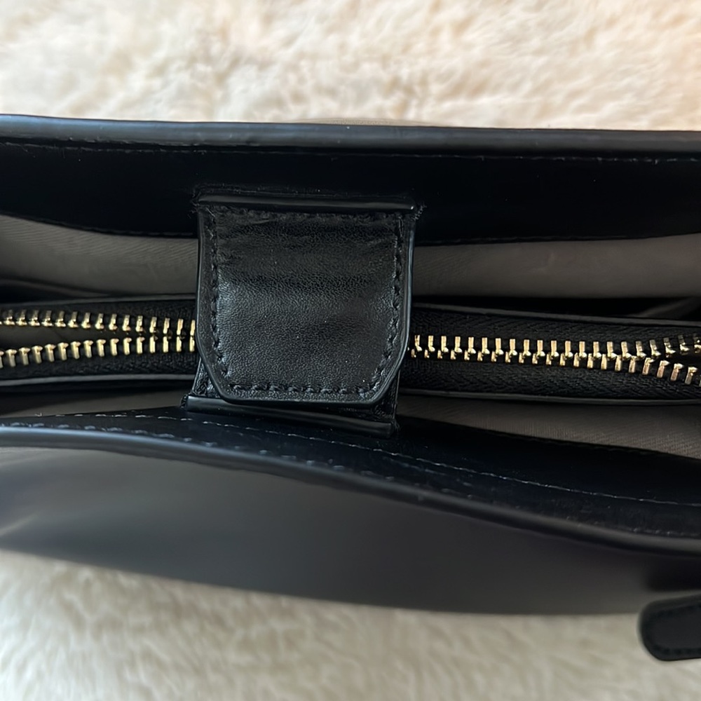 Danielle Nicole Shoulder Bag. - image 4